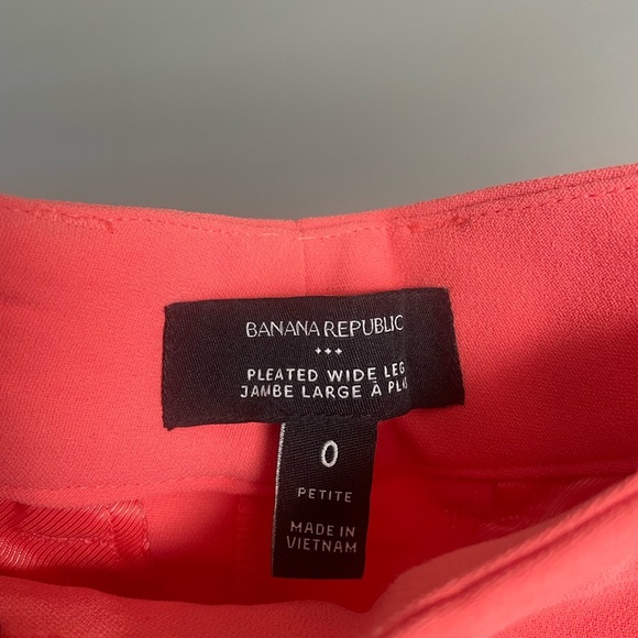 Banana Republic Petite Coral Pants Size 0 - Picture 3 of 3